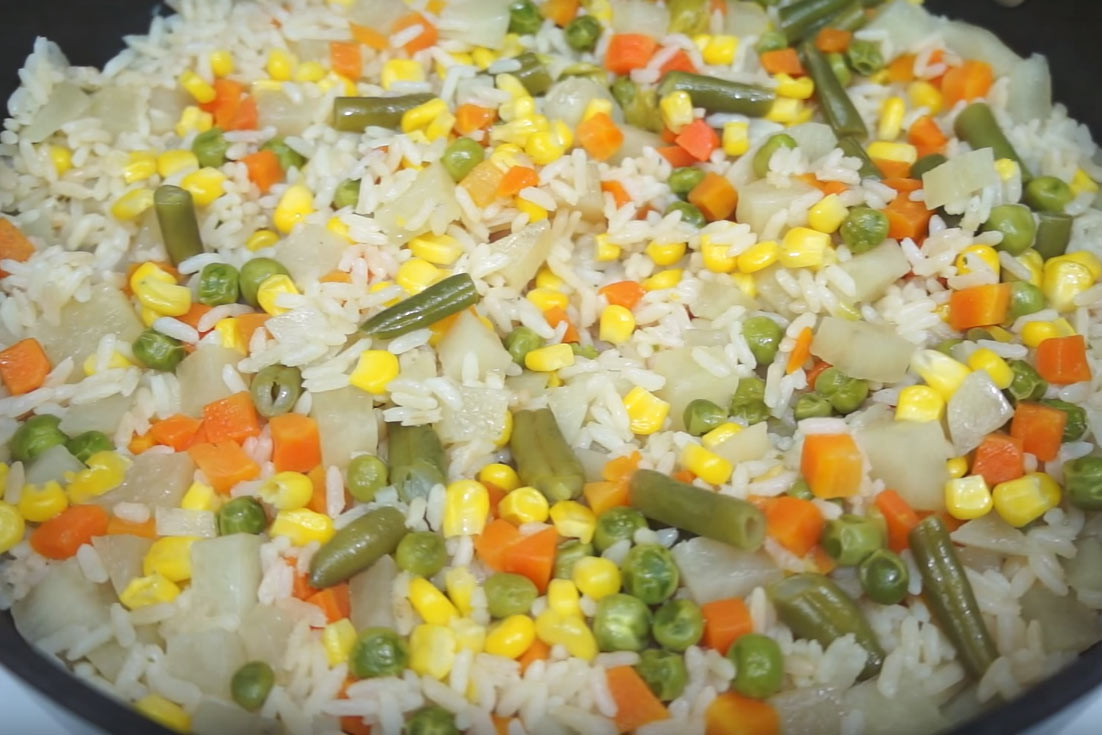 Alubias pintas con arroz y verduras