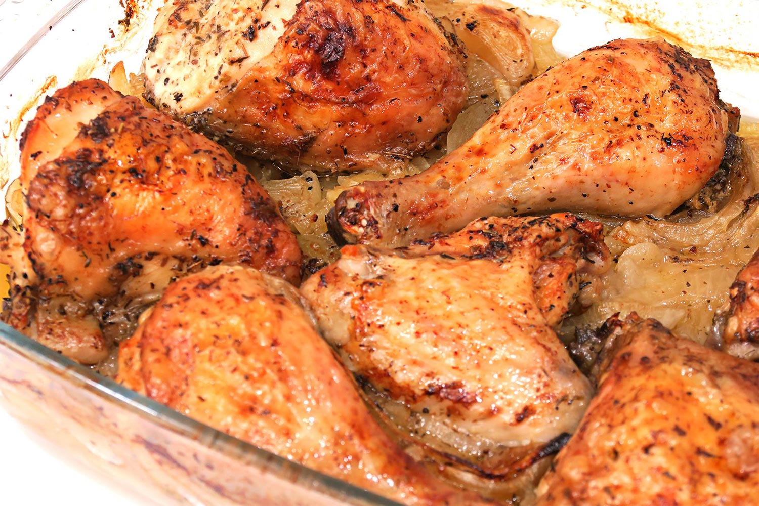 Pollo troceado al horno con patatas (Receta)