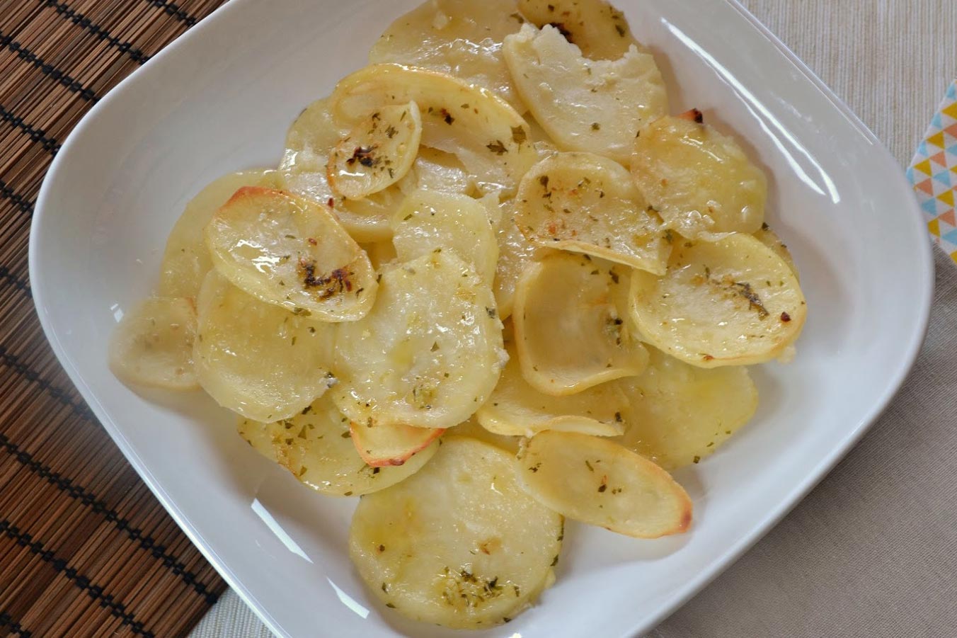 Deformación feo deseable Patatas al microondas - Deliciosi.com