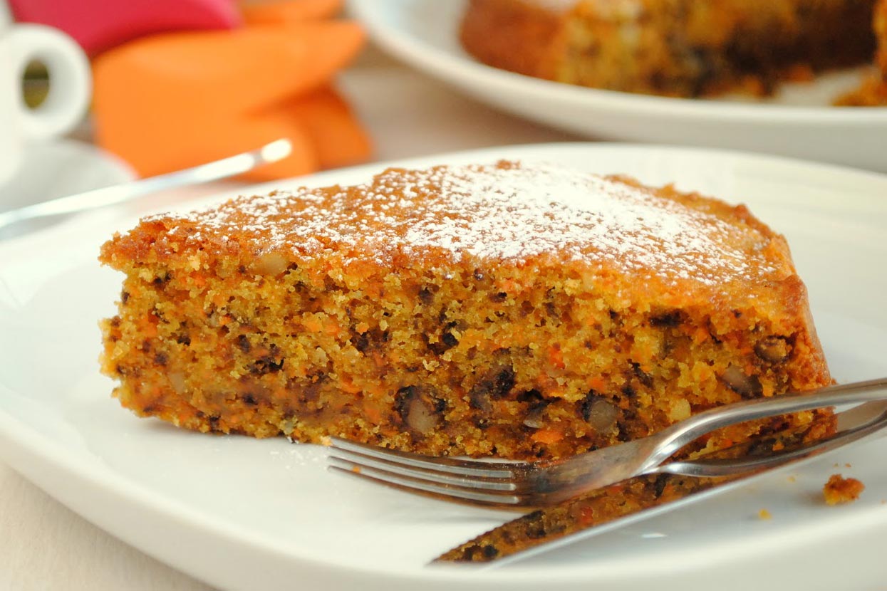 Receta de carrot cake sin azúcar (o gluten): ¡nadie lo notará porque esta tarta de zanahoria está RIQUISIMA!